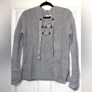Gap sweater